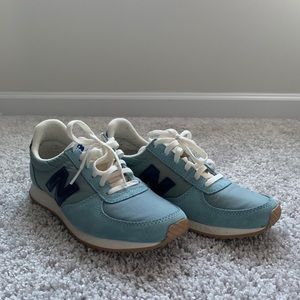 Women’s New Balance size 7. XLNT condition.